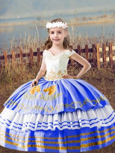 Customized Blue Sleeveless Floor Length Embroidery Lace Up Little Girl Pageant Dress