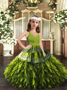 Affordable Olive Green V-neck Zipper Appliques and Ruffles Little Girls Pageant Gowns Sleeveless