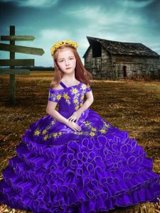 Floor Length Purple Little Girl Pageant Gowns Organza Short Sleeves Embroidery and Ruffled Layers