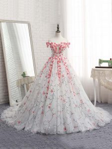 Comfortable White Off The Shoulder Neckline Appliques Quince Ball Gowns Sleeveless Lace Up