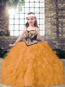 Tulle Straps Sleeveless Lace Up Embroidery and Ruffles Little Girls Pageant Gowns in Gold