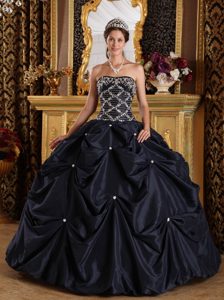 Black Pick Ups Beaded Sweet 15/16 Birthday Dress in Quilmes