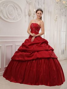 Ball Gown Wine Red Pick Ups Strapless Quinceanera Party Dress