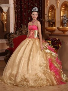 Gold and Pink Ball Gown Appliqued Sweet 15 Dresses in Chajul