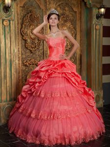 Watermelon Red Pick Ups Sweet Sixteen Dresses with Lace Hem