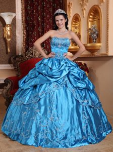 Blue Pick Ups Embroidery Beaded Sweet 15/16 Birthday Dress