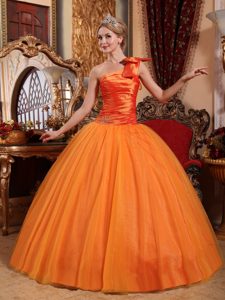 One Shoulder Ball Gown Beaded Dress for Quince with Bowknot