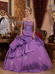 Lavender Strapless Taffeta Appliques Quinceaneras Dress in Newry