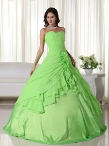 Spring Green Sweetheart Ruches Quinceanera Dresses in Antrim