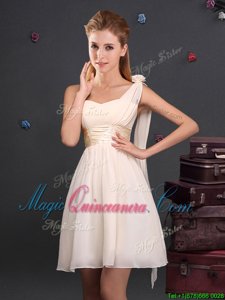 One Shoulder Mini Length Champagne Quinceanera Dama Dress Chiffon Sleeveless Ruching and Hand Made Flower