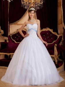 Beautiful Appliqued White Quinceanera Dresses in San Sebastian