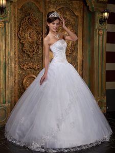Lovely Lace Hem Decorate Strapless Dresses for a Quinceanera in White