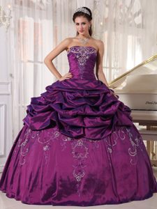 Strapless Quinceanera Dresses Embroidery Pick-ups in Eggplant Purple
