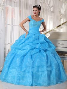 Blue Off the Shoulder Dresses for a Quince with Appliques and Pick-ups