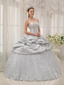 Discount Silver Dresses for Quince Sweetheart with Pick-ups and Pleat