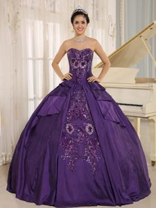 Eggplant Purple Sweetheart Quinceanera Dress With Embroidery and Beading