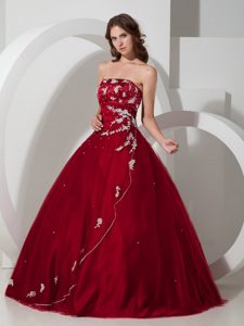 Strapless Wine Red Quinceanera Dress in Taffeta and Tulle with Embroidery