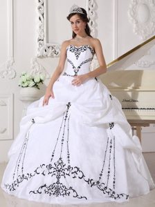 White Quinceanera Gown Dress by Satin and Taffeta with Black Embroidery