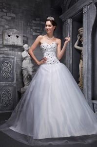 White Sweetheart Neck Sweet 15 Dresses by Taffeta and Tulle with Beading