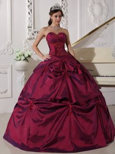 Burgundy Sweetheart Quinceanera Gown Dress by Taffeta with Appliques