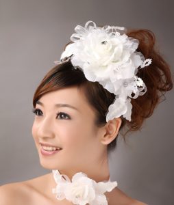 White Exquisite Ribbons Flower Organza Fascinators