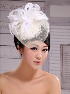 Fashion White Feather And Net Pearl Tire Fascinators