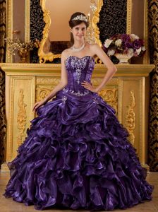 Dark Purple Organza Sweetheart Dresses of 15 with Ruffles Appliques