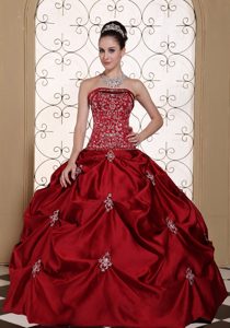 Embroidery and Pick ups Accent Red Strapless Quinceanera Gowns