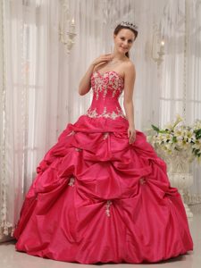Pretentious Sweetheart Appliqued Sweet 15/16 Birthday Dresses