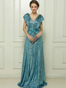 Deluxe Teal Column/Sheath V-neck Sleeveless Sequined Floor Length Zipper Sequins and Bowknot Prom Dresses