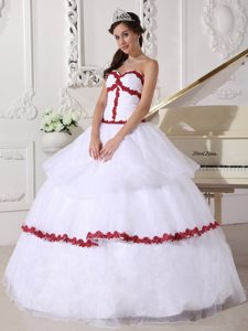White Organza Appliqued Quinceanera Gowns in Puerto Barrios