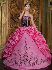 Cheap Multi-color Embroidery Sweet 15 Dress in Guatemala City