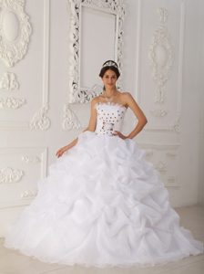 Flowers and Pick ups Accent White Quince Dresses with Brush Train