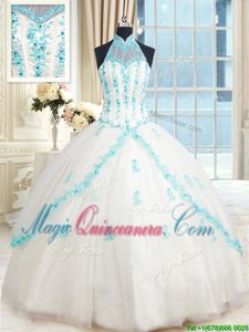 Halter Top Sleeveless Vestidos de Quinceanera Floor Length Beading and Appliques White Tulle