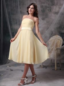 Yellow Strapless Tea-length Chiffon Dama Dress in Backband Germany