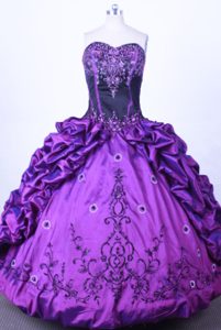 Embroidery Pick-ups Purple Sweetheart Quinceanera Dress