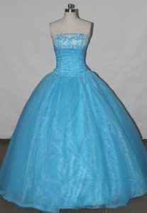 2013 A-line Organza Blue Quinceanera Dress with Appliques