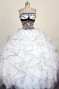 Ruffled White Zebra and Organza Appliques Quinceanera Gown