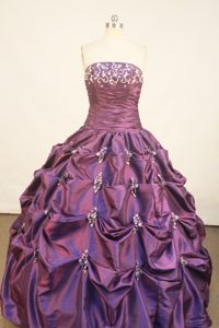 Pick-ups Ruched Purple Taffeta Quinceanera Dress in Prince George