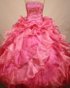 Watermelon Tiered Ruffles Beading Appliques Quinceanera Dresses