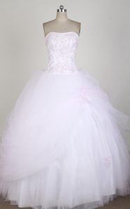 Simple White Layered Organza Quinceanera Dresses with Pink Appliques