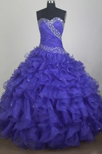 Beading Ruched Purple Organza Quinceanera Dresses with Ruffles
