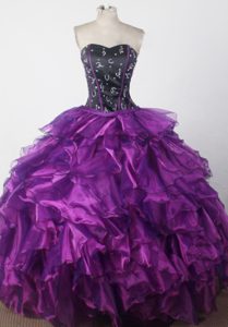 Sweetheart Beading Ruffled Quinceanera Dress in Purple and Black
