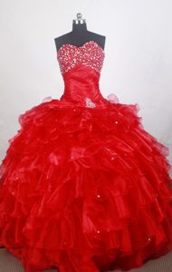 Beaded Sweetheart Ruffles Floor-length Quinceanera Dress in Red