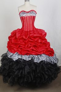 Leopard Sweetheart Red and Black Quinces Dresses with Pick-ups