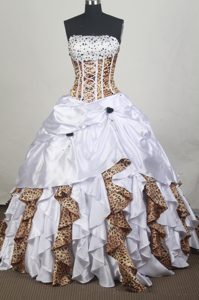 Beading White Strapless Leopard Chapel Train Quinceanera Dresses