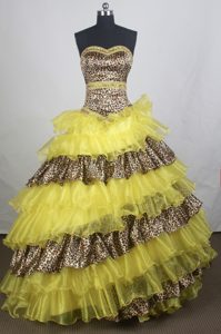 Leopard and Yellow Sweetheart Chapel Train Quinceanera Dresses