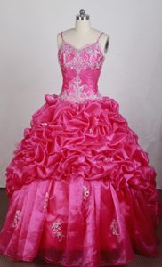 Appliques Beading Straps Pick-ups Hot Pink Dresses For a Quince
