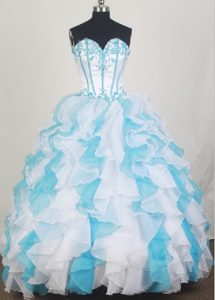 Sweetheart Beading Appliques Dresses For a Quince with Ruffles in White and Blue