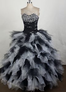 Black and White Sweetheart Beadning Ruflled Quinceanera Dress